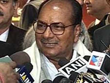 పాకిస్తాన్ లో పరిస్థితి సీరియస్: ఆంటోనీ