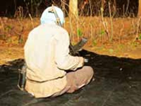 మా నేతలను వదిలిస్తేనే..: కిషన్ జీ