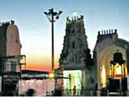 నల్గొండ వద్ద స్టేషన్‌ లో లాకప్‌ డెత్‌