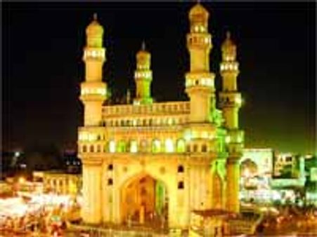 మినిస్టర్ రోడ్డులో భారీ అగ్ని ప్రమాదం