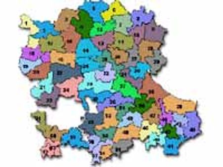 ఘోర రోడ్డు ప్రమాదంలో 14 మంది మృతి