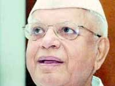 పితృవాదం కేసులో ఎన్డీ తివారీకి ఊరట