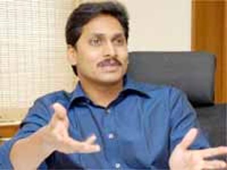 పిసిసి పదవిపై వైయస్ జగన్ కన్ను?