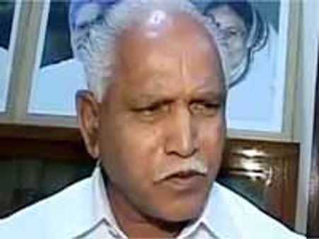 కర్ణాటక రాజకీయ సంక్షోభం మరింత తీవ్రం