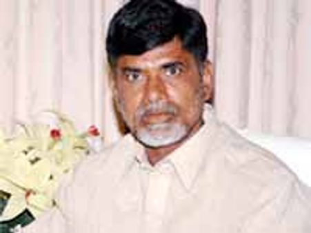 గ్రేటర్ ఏర్పాట్లు బాధాకరం: చంద్రబాబు