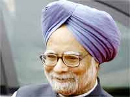 పాక్ లో ఆర్మీదే అధికారం: మన్మోహన్