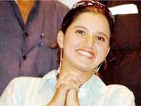 ఓటు వేసిన టెన్నిస్ స్టార్ సానియా