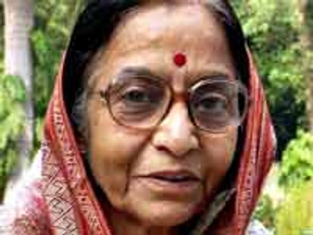 సుఖోయ్ లో ఎగిరిన ప్రతిభా పాటిల్