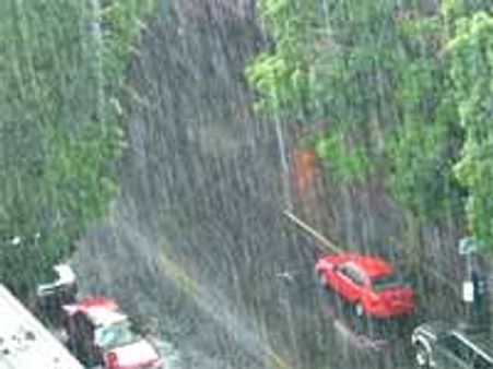 అల్పపీడన ద్రోణి , కోస్తా,రాయలసీమలకు వర్షాలు