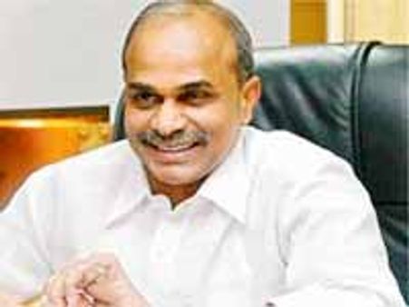 వైయస్ సమాది వద్ద కాటన్ దొర మనవడి నివాళి