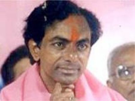 కెసీఆర్ కు కలిసొచ్చిన ఆర్ధిక మాంద్యం