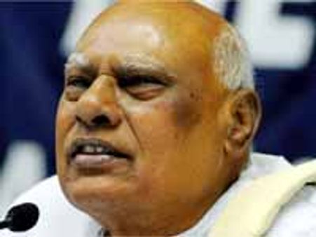 సోనియా నిర్ణయం శిరోధార్యం: మంత్రులు