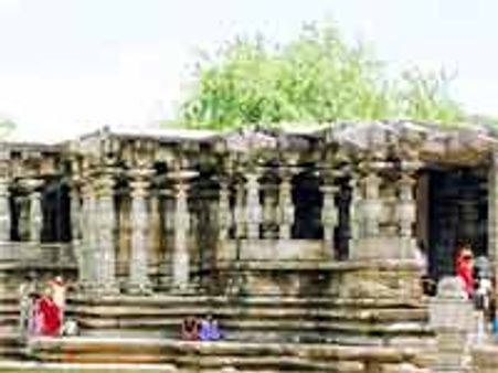 టీవీ చానెల్ ఆఫీసులో తలదాచుకున్న ఎమ్మెల్యే