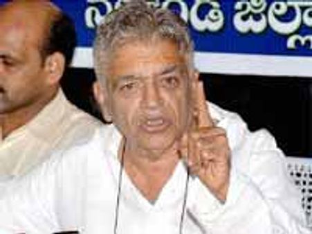 కె చంద్రశేఖర రావు పట్టుదలతో ఉన్నారు: చుక్కా, పొత్తూరి