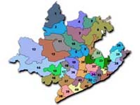 నర్సీపట్నం కోర్టుకు కోబాడ్ గాంధీ, ఉద్రిక్తత