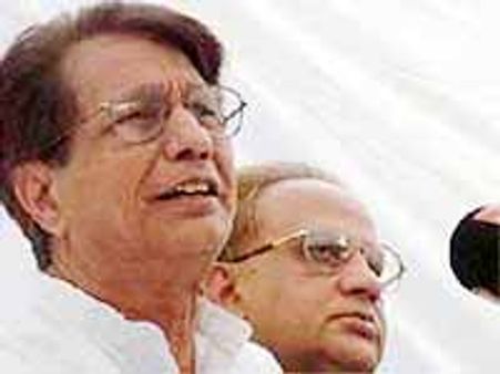 కెసిఆర్ ను రక్షించుకోవాలి: అజిత్ సింగ్