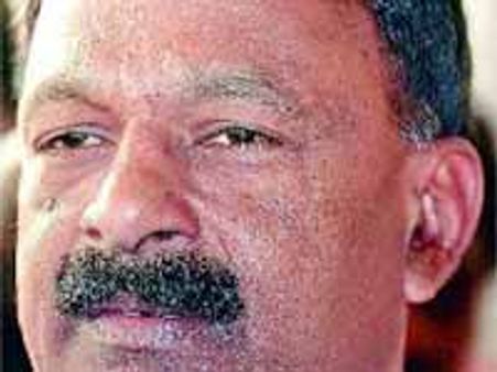 వైయస్ చాపర్ క్రాష్ పై రఘువీరా అనుమానాలు