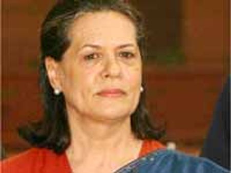 తెలంగాణపై సోనియా చెప్తారు: సర్వే