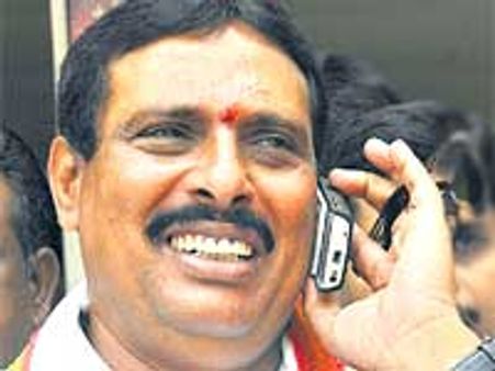 గ్రేటర్ హైదరాబాద్ ను ప్రత్యేక రాష్ట్రం చేయాలి: దానం