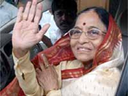 ఆంధ్రప్రదేశ్ పై కేంద్రం రాష్ట్రపతి పాలన అస్త్రం!