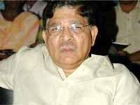అల్లు అరవింద్ ను పరామర్శించిన తెలుగుదేశం నేతలు