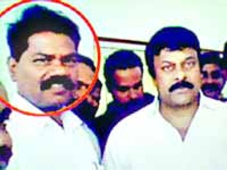 కామపిశాచి ధన్ రాజును బహిష్కరించిన చిరంజీవి