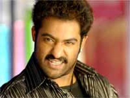 తెలుగుదేశంపై వ్యతిరేకతతోనే 'అదుర్స్' కు వ్యతిరేకత