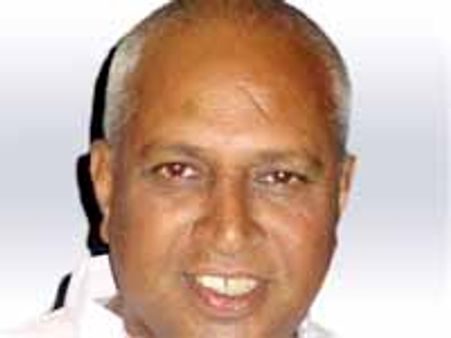 వరంగల్ లో ఉండవల్లి, కావూరి దిష్టిబొమ్మల దగ్ధం