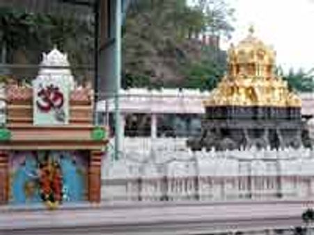 దుర్గగుడిలో 