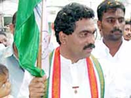 మళ్ళీ సమైక్యాంధ్ర  రంగంలోకి లగడపాటి!
