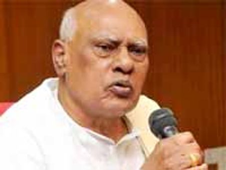 సిఎంగా ఐదు నెలలు, రోశయ్య మొహంలో వెలుగు