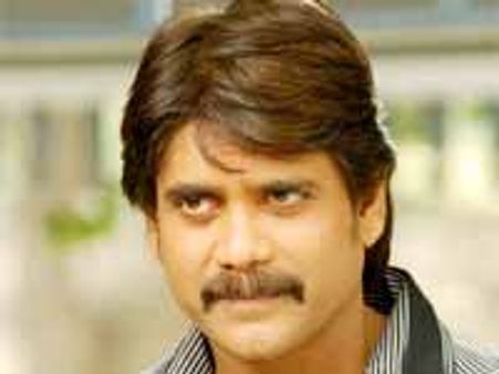 నాగార్జున ప్లాన్స్ కు తెలంగాణ అడ్దంకులు!