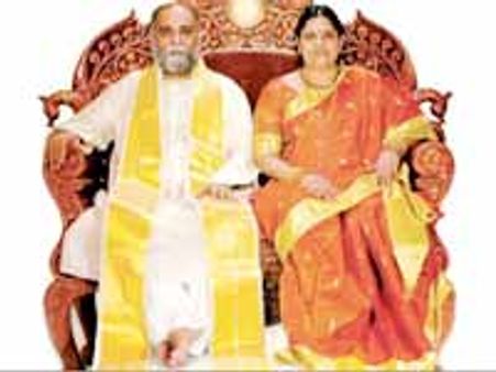 'కల్కి' ఆశ్రమం వద్ద ఆందోళన, ఉద్రిక్తత
