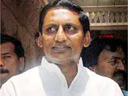 నా వ్యాఖ్యలను ఉపసంహరించుకుంటున్నా: స్పీకర్