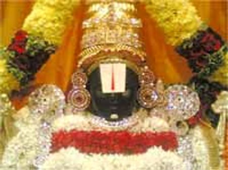డాక్టర్ వేషంలో ఆస్పత్రిలో దొంగతనం