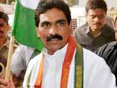 సెభాష్ చిరంజీవి: లగడపాటి ఆనందం