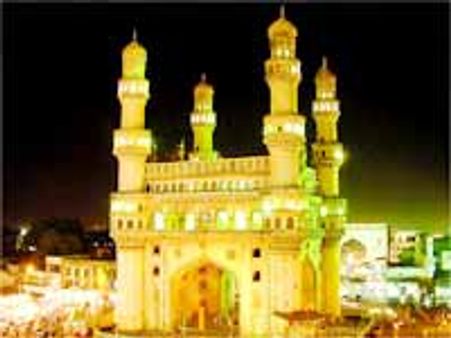 చెప్పేది మసాజ్, చేసేది వ్యభిచారం