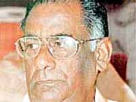 మాజీ మంత్రి దండు కోటిన్నర విరాళాలు