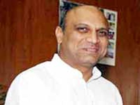 మృతుల కుటుంబాలకు పళ్ళంరాజు హామీ