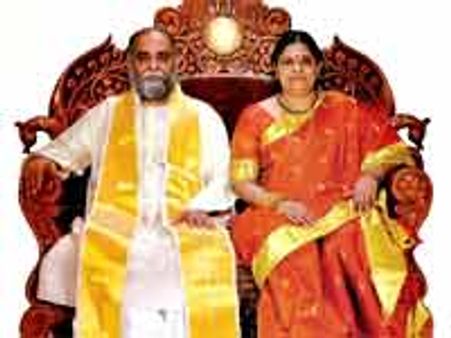 చెన్నైలో కల్కి భక్తుల నిరాహారదీక్షలు