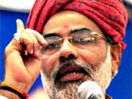 మోడీని ప్రశ్నించడం ముందడుగు: సిట్