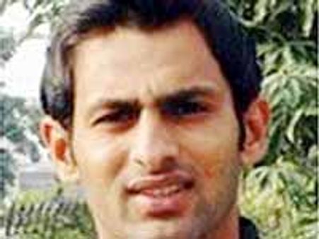 తొలి పెళ్లి చిక్కుల్లో షోయబ్ మాలిక్