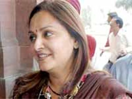 త్వరలో రాష్ట్ర రాజకీయాల్లోకి: జయప్రద