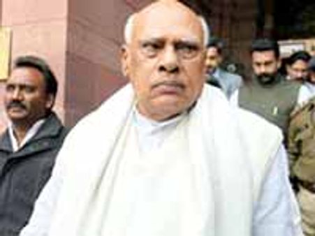అందాల విశాఖకు రోశయ్య అభయం