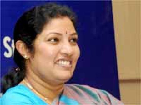 విశాఖ సెంట్రల్ వర్సిటీ ఖాయం: పురంధేశ్వరి