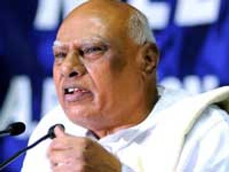 ముఖ్యమంత్రి సభలో మాదిగ మేళం