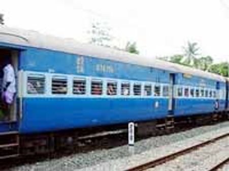 విశాఖ- షిర్డీ రైలు సర్వీసు పొడిగింపు!