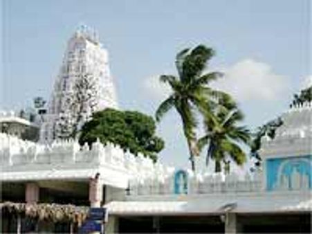 అన్నవరం ఆలయానికి వాస్తు దోషం!