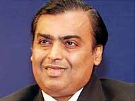 ముకేష్ అంబానీ సేవలో టిటిడి చైర్మన్