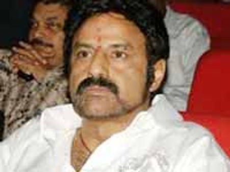 పార్టీ పగ్గాలు బాలయ్యకివ్వండి: ప్రసన్న